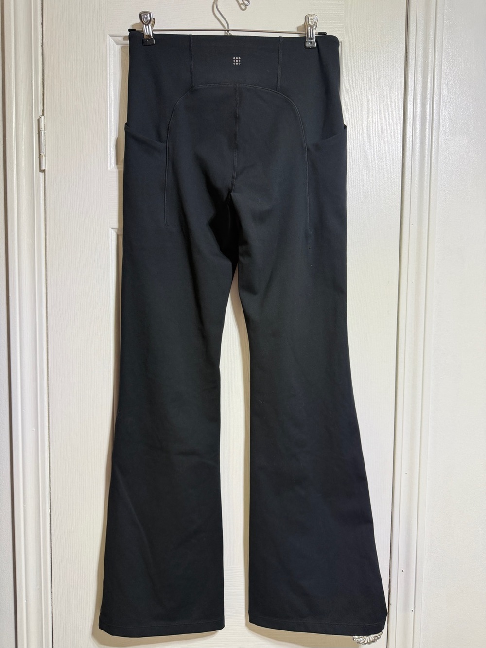 Title nine MVT Train Flare black Pants soft leggings size medium - Picture 4 of 12